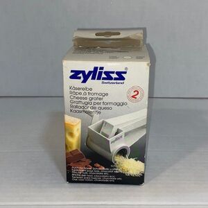 Zyliss Classic Rotary Cheese Grater Restaurant Certified Handheld Grater CH 3250